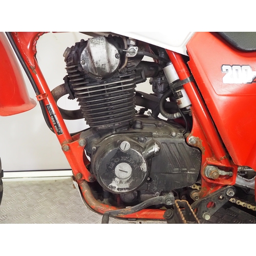 37 - Honda ATC 200X trike. 1983. 192cc
Frame No. JH31B0305FC200X
Engine No. Not visible
Runs and rides bu... 
