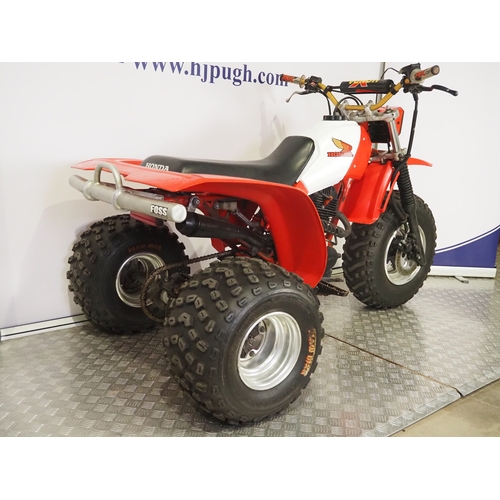 37 - Honda ATC 200X trike. 1983. 192cc
Frame No. JH31B0305FC200X
Engine No. Not visible
Runs and rides bu... 