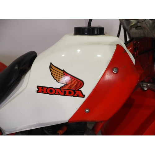 37 - Honda ATC 200X trike. 1983. 192cc
Frame No. JH31B0305FC200X
Engine No. Not visible
Runs and rides bu... 