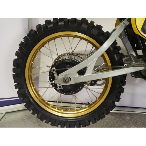 51 - Yamaha YZ400 motocross bike. 1978. 400cc
Frame No. 2K8-005892
Engine No. 2K8-005892
Runs and rides. ... 