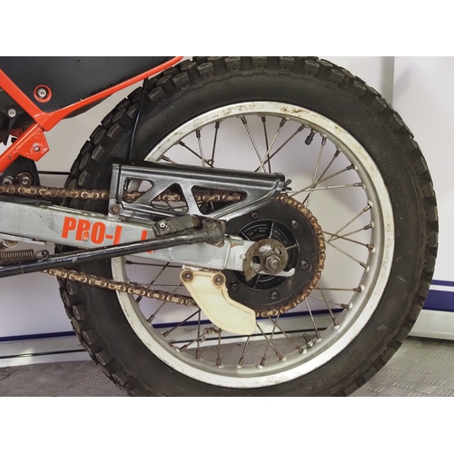 52 - Honda XL250R motocross bike. 1986. 249cc
Frame No. MD11-5106295
Engine No. MD11E-5105177
Runs and ri... 