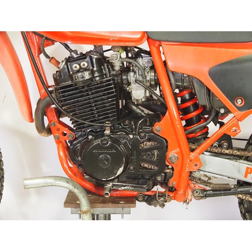 52 - Honda XL250R motocross bike. 1986. 249cc
Frame No. MD11-5106295
Engine No. MD11E-5105177
Runs and ri... 