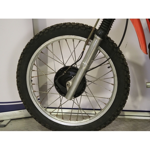 52 - Honda XL250R motocross bike. 1986. 249cc
Frame No. MD11-5106295
Engine No. MD11E-5105177
Runs and ri... 
