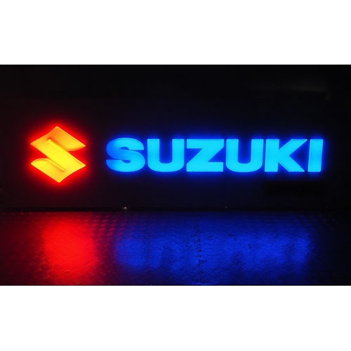 1 - Suzuki dealership lightbox 28