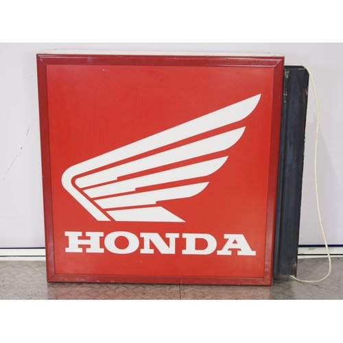 2 - Honda dealership lightbox 31
