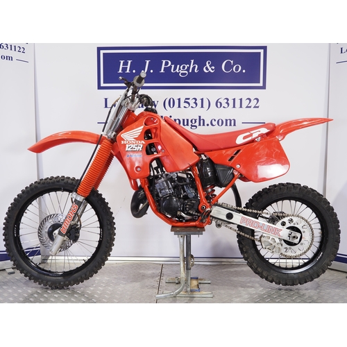 55 - Honda CR125R motocross bike. 1989. 125cc
Frame No. JH2J0103K11003449
Engine No. GE01E-5006912
Runs a... 