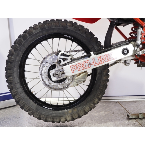 55 - Honda CR125R motocross bike. 1989. 125cc
Frame No. JH2J0103K11003449
Engine No. GE01E-5006912
Runs a... 