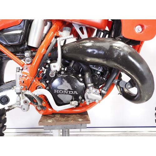 55 - Honda CR125R motocross bike. 1989. 125cc
Frame No. JH2J0103K11003449
Engine No. GE01E-5006912
Runs a... 