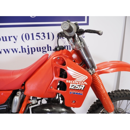 55 - Honda CR125R motocross bike. 1989. 125cc
Frame No. JH2J0103K11003449
Engine No. GE01E-5006912
Runs a... 