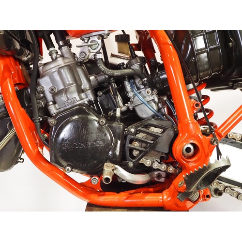 55 - Honda CR125R motocross bike. 1989. 125cc
Frame No. JH2J0103K11003449
Engine No. GE01E-5006912
Runs a... 