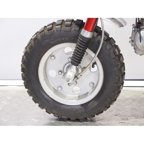 32 - Honda CZ50A monkey bike. 1970. 50cc
Frame No. CZ50A-147084
Engine No. Z50AE-146554
Runs and rides. P... 