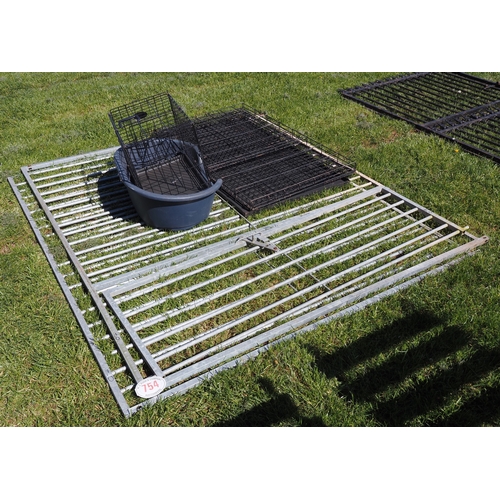 754 - Dog pen, etc.