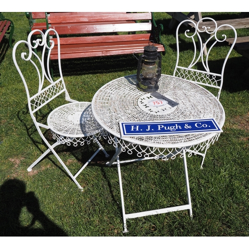 757 - Garden table and chairs