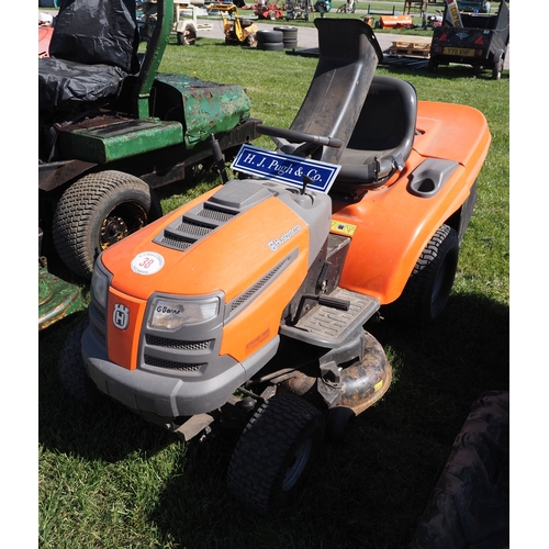38 - Husqvarna CTH140 twin ride on mower. Cutter belt broken. Key, manual and filters in office