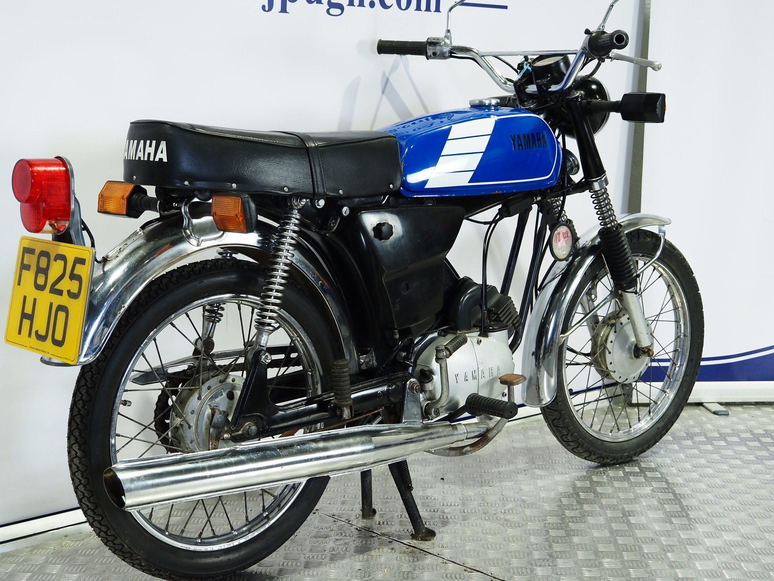 Yamaha FS1E motorcycle. 1988. 50cc Frame No. 3F6-112589 Engine No. 3F6 ...