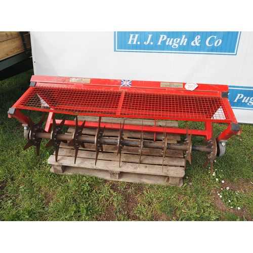 Lot 2051      