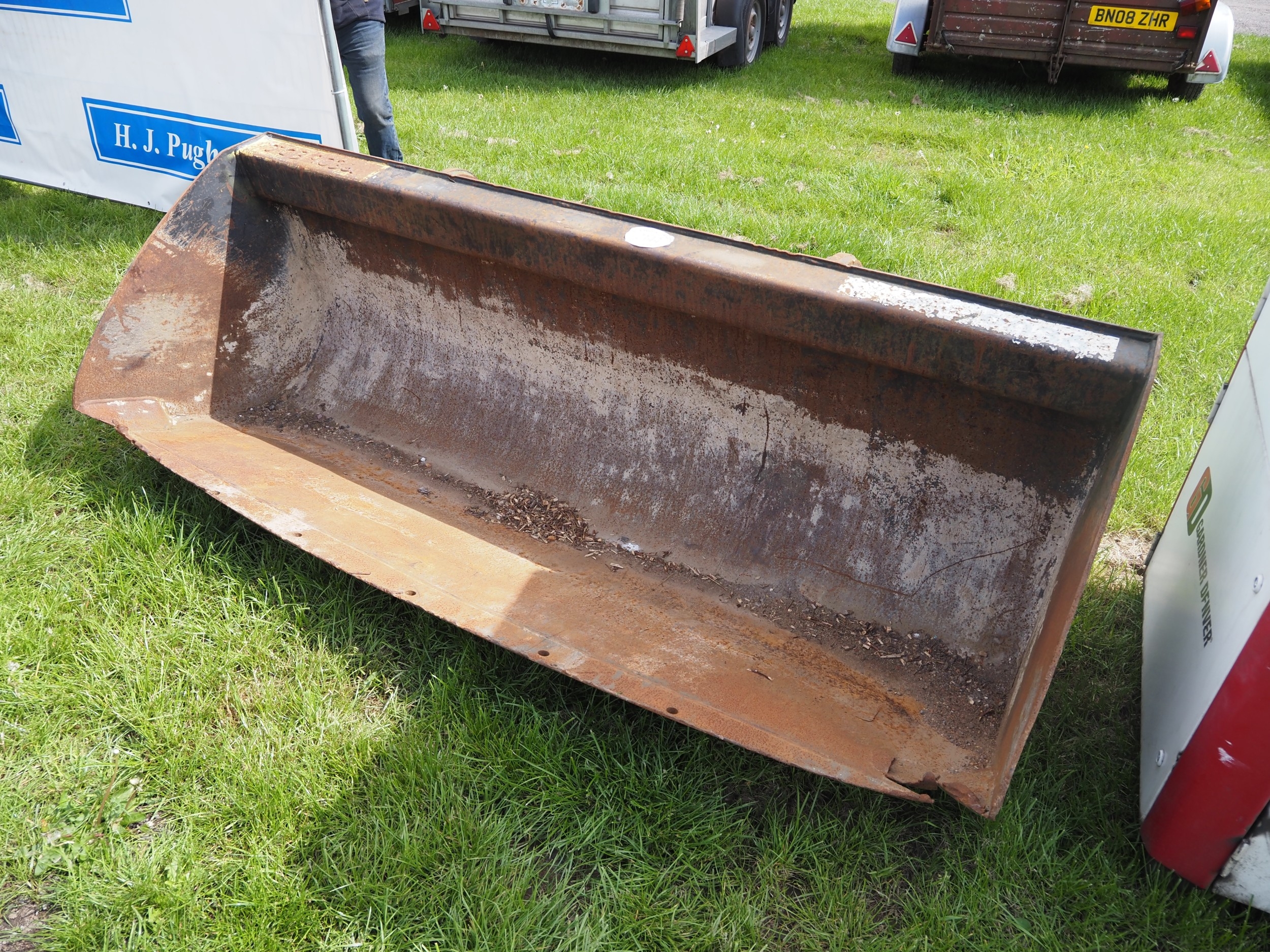 JCB bucket 7ft
