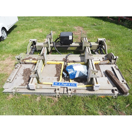 Lot 3008      