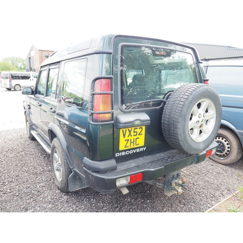 3026 - Land Rover Discovery TD5 auto. Showing 183,184 miles. MOT until 19/11/26. Runs and drives. Reg. VX52... 