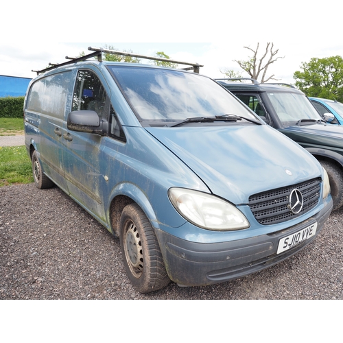 3027 - Mercedes Vito 115 CDI van. Showing 141,105 miles. Runs and drives. Reg. SJ10 VVE. V5 and key in offi... 