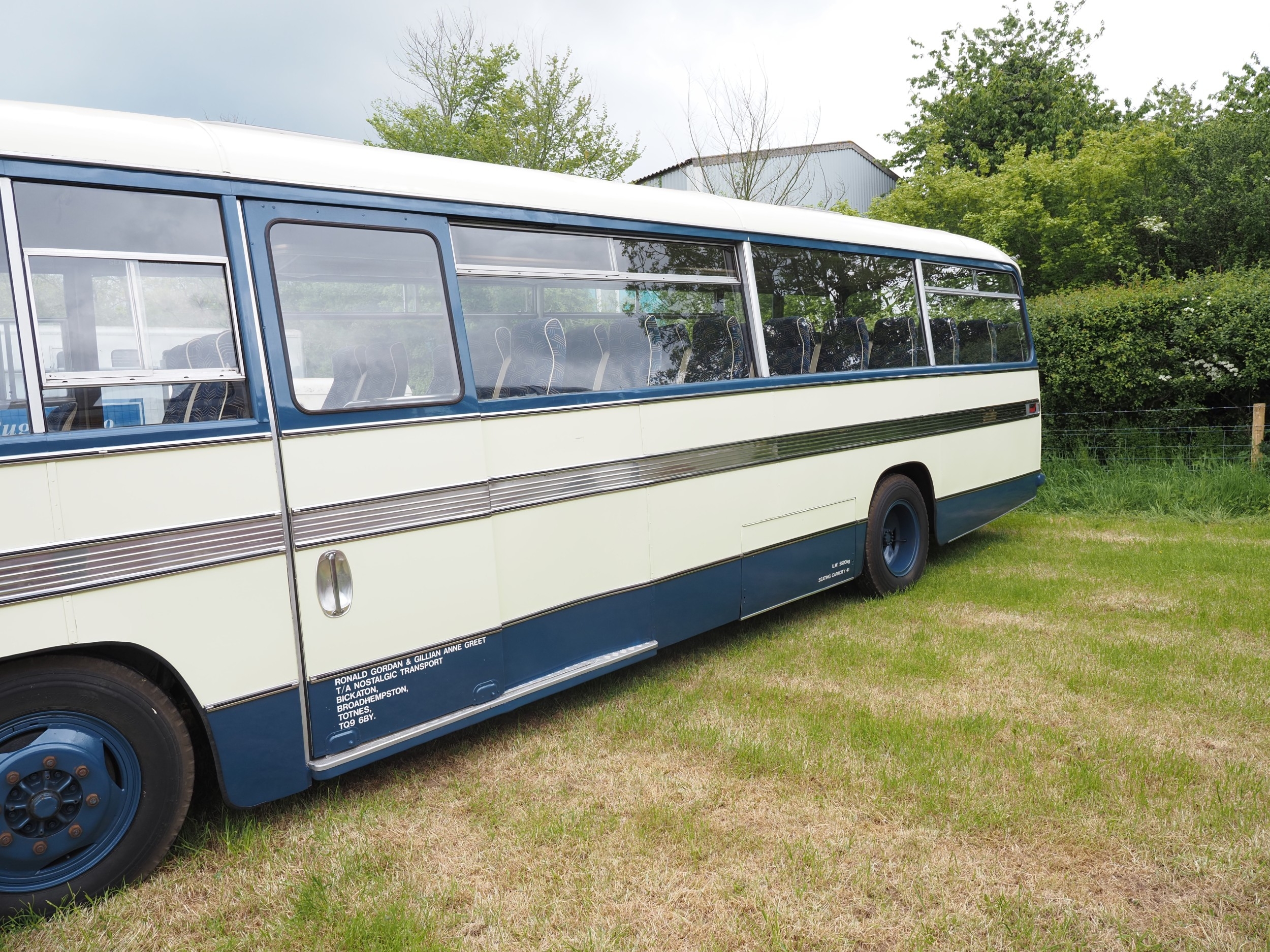 Bedford Duple Vega 31 coach. 1970. Runs and drives well. Diesel engine ...