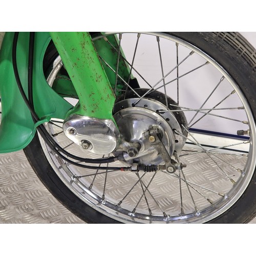 850 - Honda C90 moped. 1978. 90cc
Frame No. C90-5123556
Engine No. C90E-5123463
Runs and rides but has bee... 
