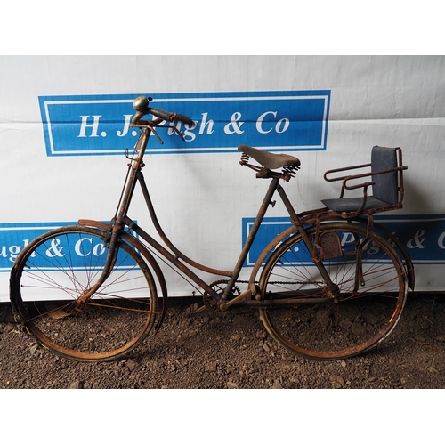 1010 - The Elswick ladies bicycle with childs passenger seat circa. 1890s