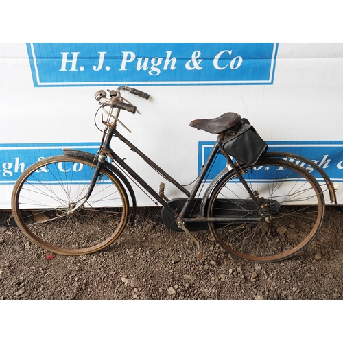 1026 - Sunbeam ladies bicycle with Brooks seat and carrier bag