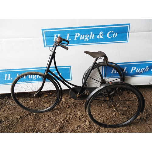 1044 - Ladies spring frame tricycle with Brooks seat. Circa. 1900