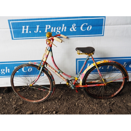 1047 - Raleigh ladies clown bicycle with Brooks seat. Circa. 1925