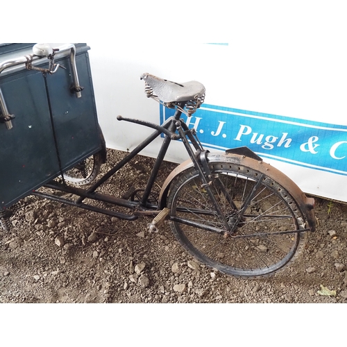 1053 - Believed Warrick Walls ice cream tricycle with Brooks seat. Frame no. W959. Circa 1970s