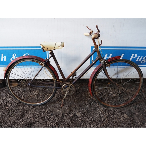 1057 - Vintage childs bicycle