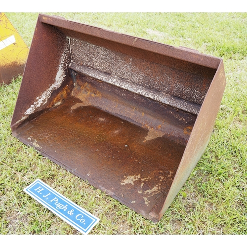 50 - Loader bucket 4ft