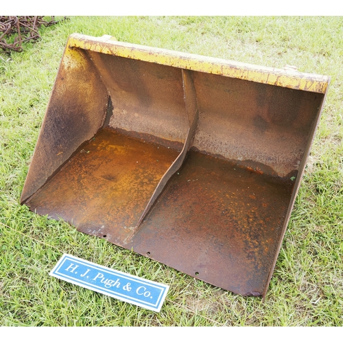 Lot 51        