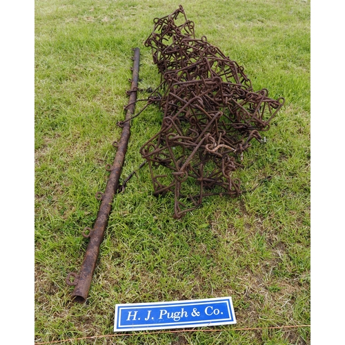52 - Drag harrows 10ft