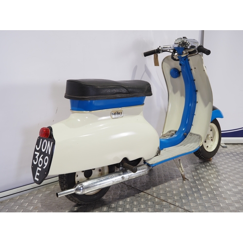 805 - Triumph T10 scooter. 1967. 99cc
Frame No. T5647D
Engine turns over with compression. Part of a priva... 
