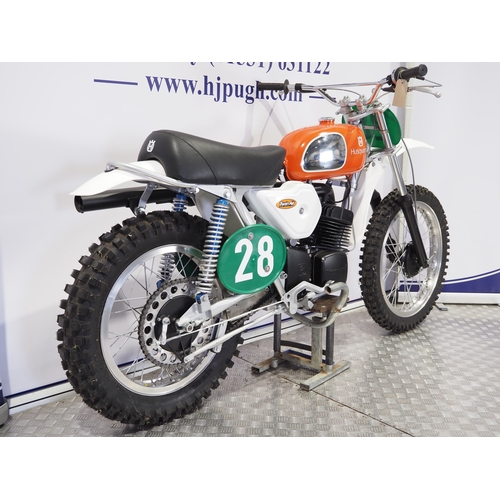 806 - Husqvarna 250 WR motocross bike. 1974. 250cc
Frame No. MK12412
Engine No. 2037 0724
Engine turns ove... 
