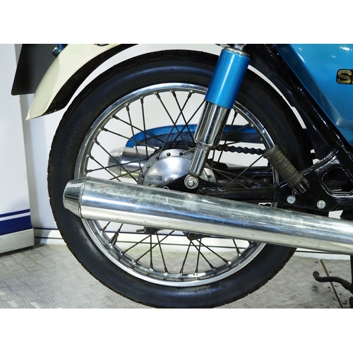 821 - Suzuki SB200 motorcycle. 1981. 200cc
Frame No. SB200-103882
Engine No. SB200-103857
Engine turns ove... 
