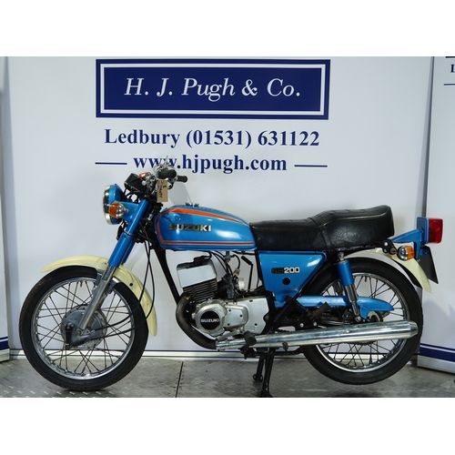 821 - Suzuki SB200 motorcycle. 1981. 200cc
Frame No. SB200-103882
Engine No. SB200-103857
Engine turns ove... 