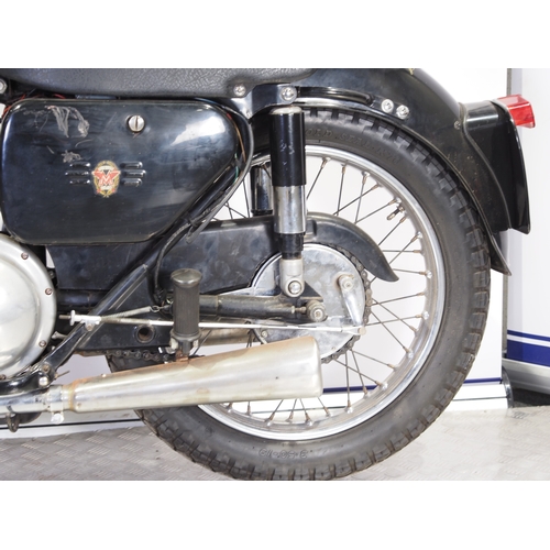 816 - Matchless G9 motorcycle. 1959. 500cc
Frame No. A66748 (V5 states 59/G9 51913)
Engine No. 59/G9 51913... 