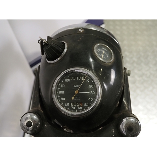 816 - Matchless G9 motorcycle. 1959. 500cc
Frame No. A66748 (V5 states 59/G9 51913)
Engine No. 59/G9 51913... 
