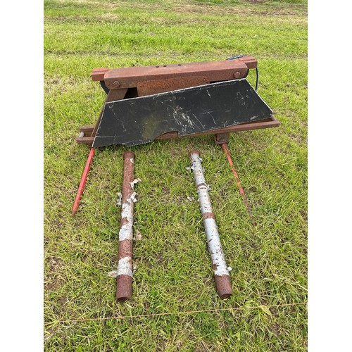 30 - Hydraulic bale handler, Euro 8 brackets