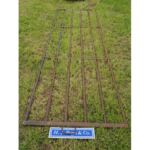 28 - Metal gate 12ft