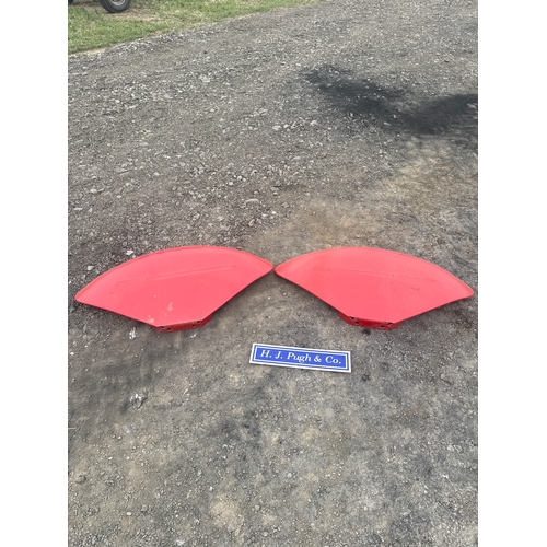 3 - Massey Ferguson 35 wings