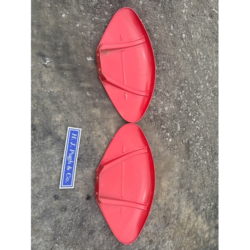 3 - Massey Ferguson 35 wings