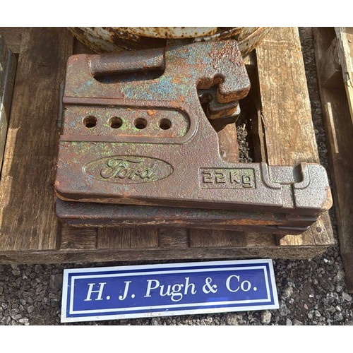 9 - Ford 22kg front weights - 4