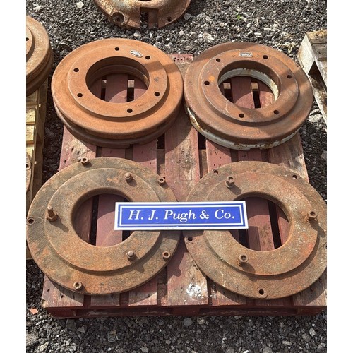 15 - Fordson Major rear wheel weights