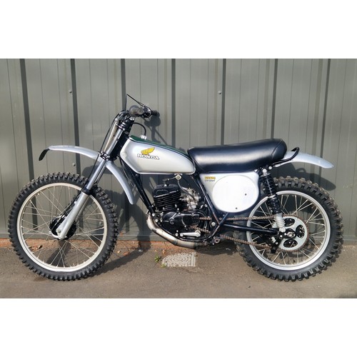 851 - Honda CR125M Elsinore motorcycle. 1973. 125cc Frame No. CR125M-2009275 Engine No. CR125ME-2009354 En... 