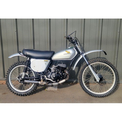 Lot 851       