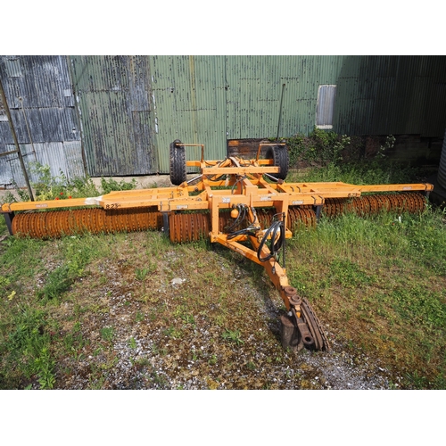 Lot 35        